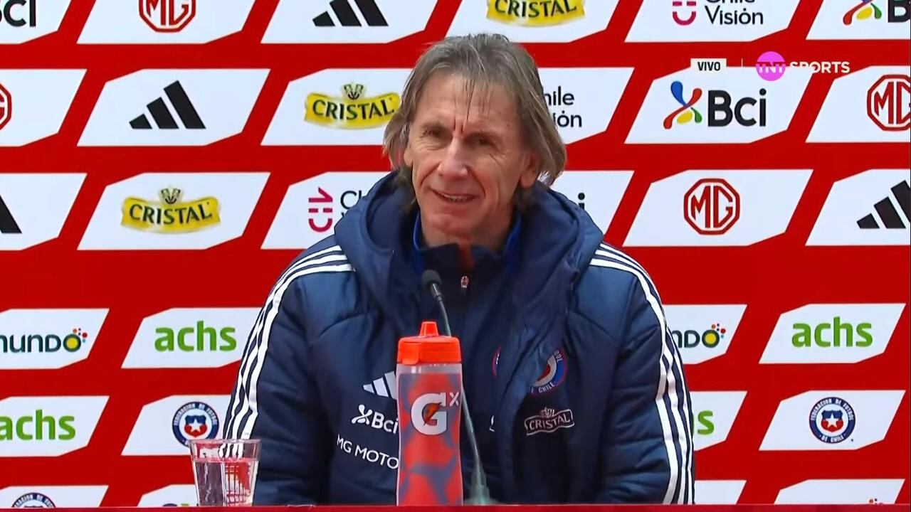 Ricardo Gareca en conferencia de prensa post partido de Chile vs Bolivia