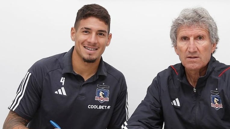 El club albo aseguró una cláusula de salida para Saldivia cercana a los dos millones de dólares y un porcentaje de su pase en una futura venta al extranjero.