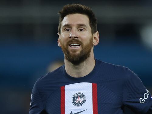 ¡Permiso! Messi ‘clavó’ un golazo y hasta el narrador suspiró con la obra de arte