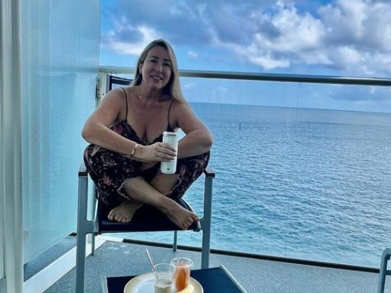 “Lo que me da risa...”: Jennifer Warner le quita dramatismo al huracán Milton y critica a autoridades por incitar a la “paranoia”