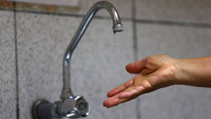 Corte de agua en noroeste de Guayaquil.