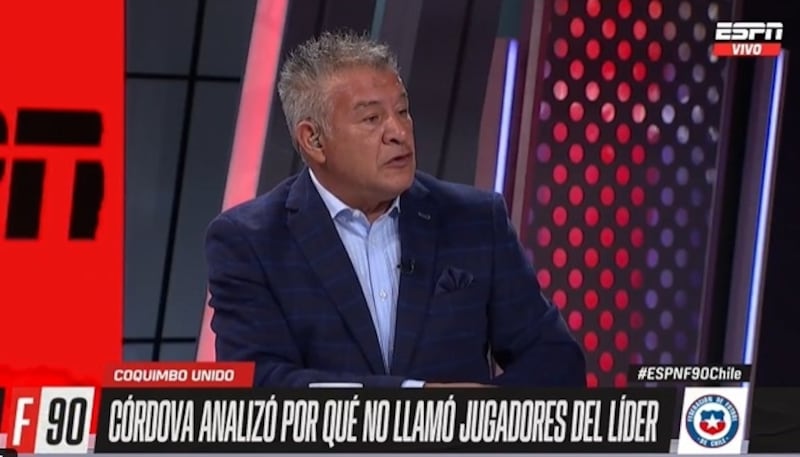 El otrora entrenador de la selección chilena se mostró en contra de la nacionalización de futbolistas extranjeros para ser convocados a la Roja.