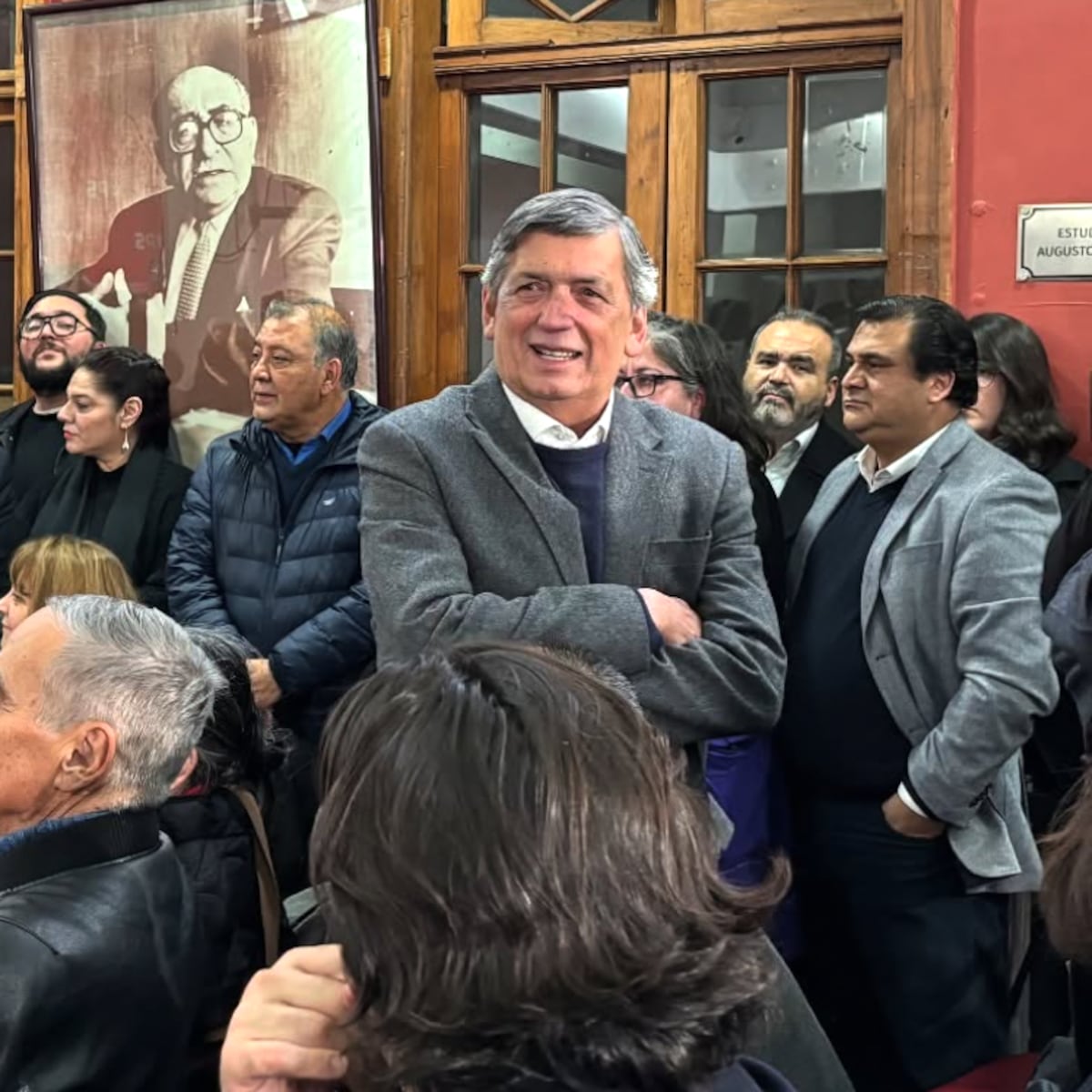 Lautaro Carmona: PC comprometido en lucha por triunfo de Jeannette Jara Lautaro Carmona: PC comprometido en lucha por triunfo de Jeannette Jara