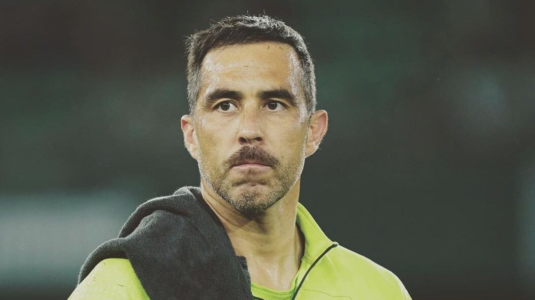 El actual arquero de Betis fue destacado por un medio deportivo hispano como uno de los 10 futbolistas más longevos que han jugado en la historia de La Liga.