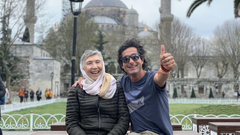 "Si tú miras tu negocio como una pequeña empresa, tiene un techo porque es una pequeña empresa, pero si tú miras tu negocio como un emprendedor, no tienes techo, tienes el cielo arriba. Todo para conquistar, para avanzar, para diversificar", asegura Iturra.