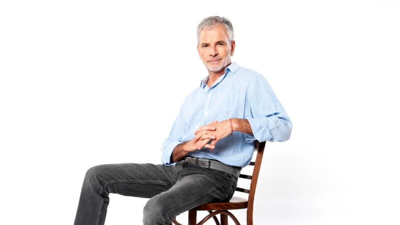 “A diferencia de otros thrillers...”: Álvaro Rudolphy se refirió a las claves del éxito de la teleserie “Secretos de familia”