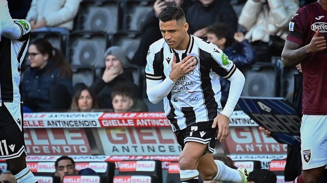 El delantero chileno y su compatriota Damián Pizarro ingresaron en el segundo tiempo de la derrota de Udinese ante el Torino de Guillermo Maripán.