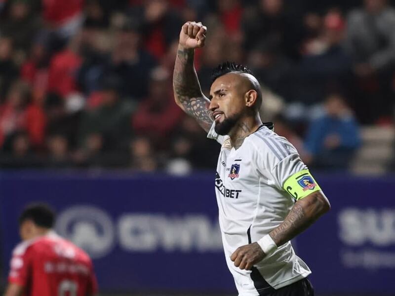 “Mosa le dijo que no”: Arturo Vidal entra en conflicto con Colo Colo por ofrecimiento de club mexicano para jugar el Mundial de Clubes