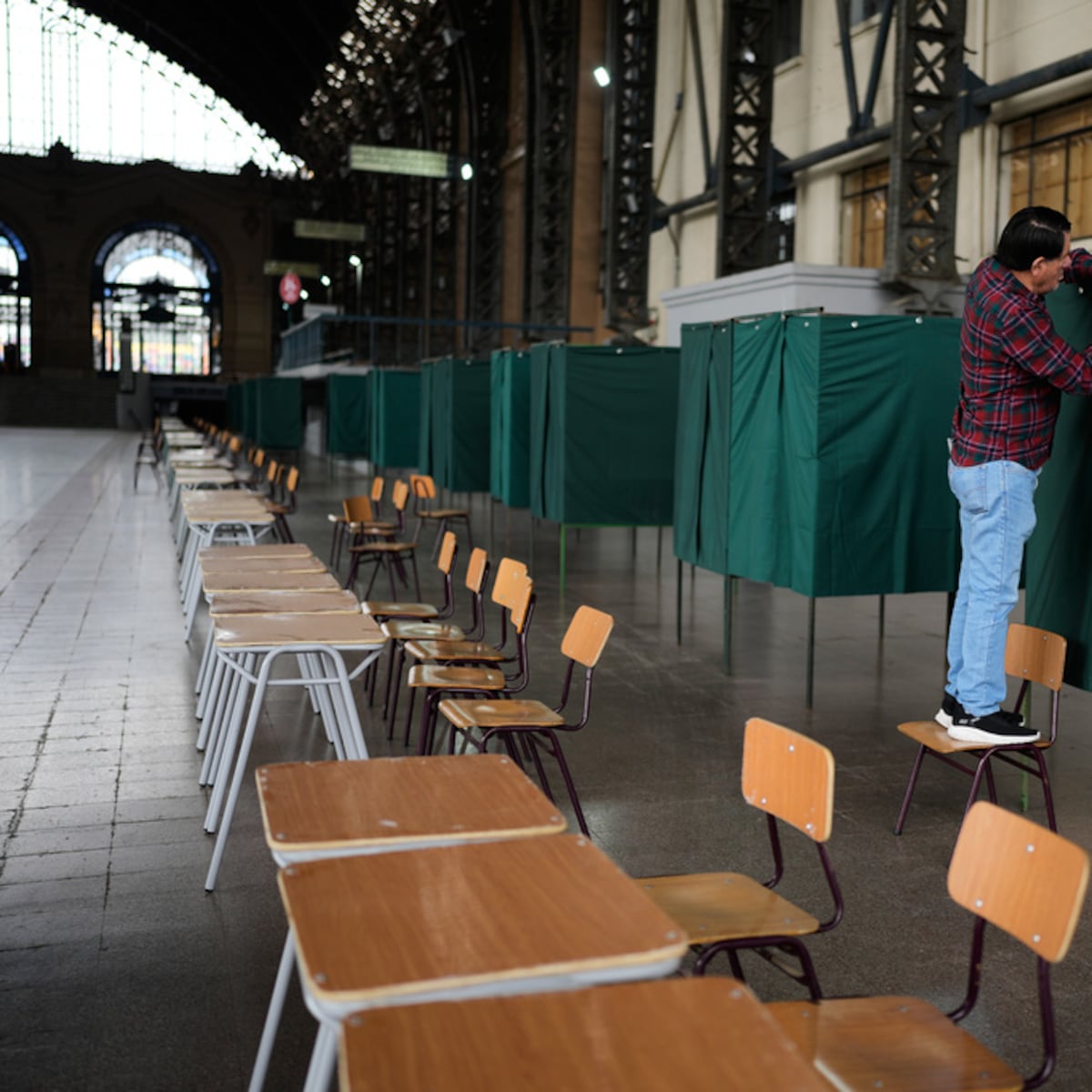 Segunda presidencial: ¿Jara o Kast? Mesas abiertas Segunda presidencial: ¿Jara o Kast? Mesas abiertas