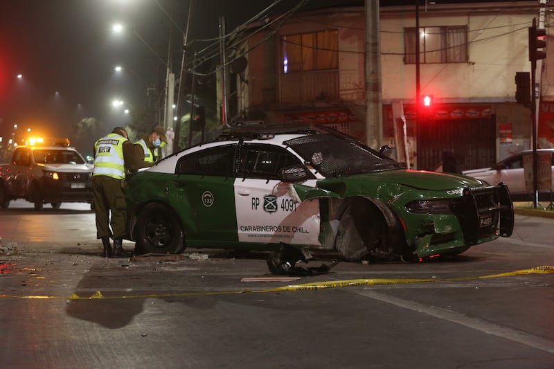 Vehículo Particular choca con Radio Patrulla de Carabineros en San Joaquín | 15 de JUNIO de 2022/ SAN JOAQUÍN 
Un choque entre un vehículo particular y un radio patrulla de Carabineros que se dirigía a un procedimiento en la esquina de Salvador Allende con Las Industrias en San Joaquin
FOTO: DIEGO MARTIN / AGENCIAUNO