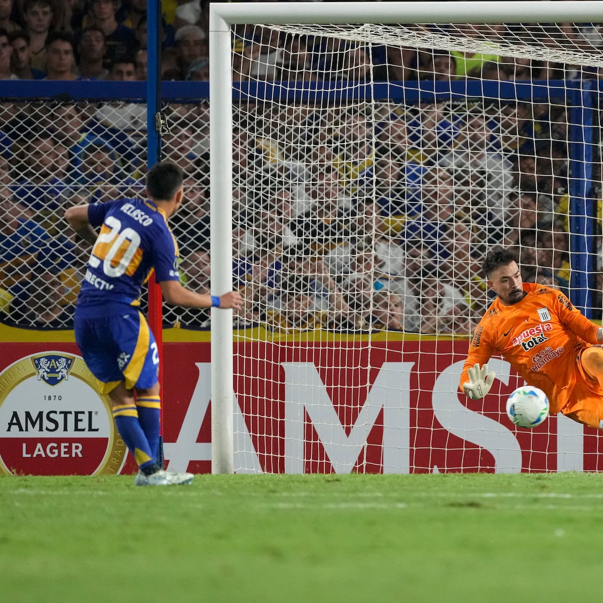 Carlos Palacios, el blanco de las críticas tras la eliminación de Boca en la Libertadores Carlos Palacios, el blanco de las críticas tras la eliminación de Boca en la Libertadores