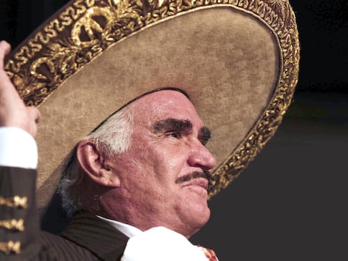 ¿Quiénes fueron los amores más sonados de Vicente Fernández?