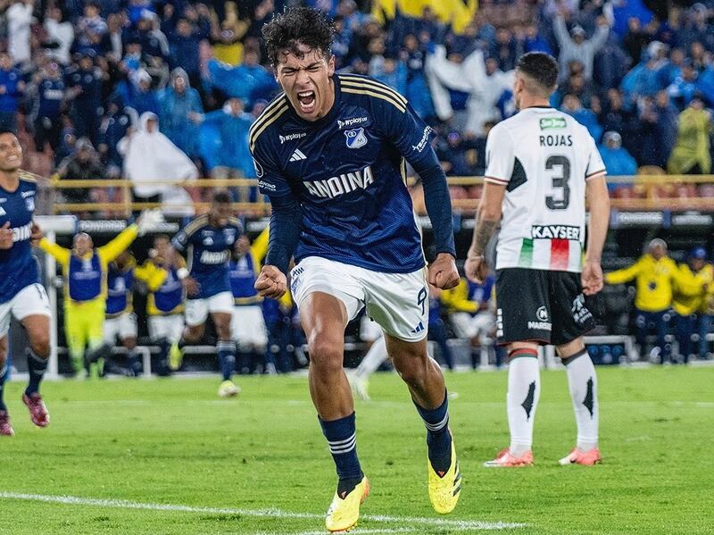 El equipo chileno cayó en su visita a Colombia, pero aún mantiene opciones de clasificar a los octavos de final en la última fecha de la fase de grupos de Copa Libertadores.
