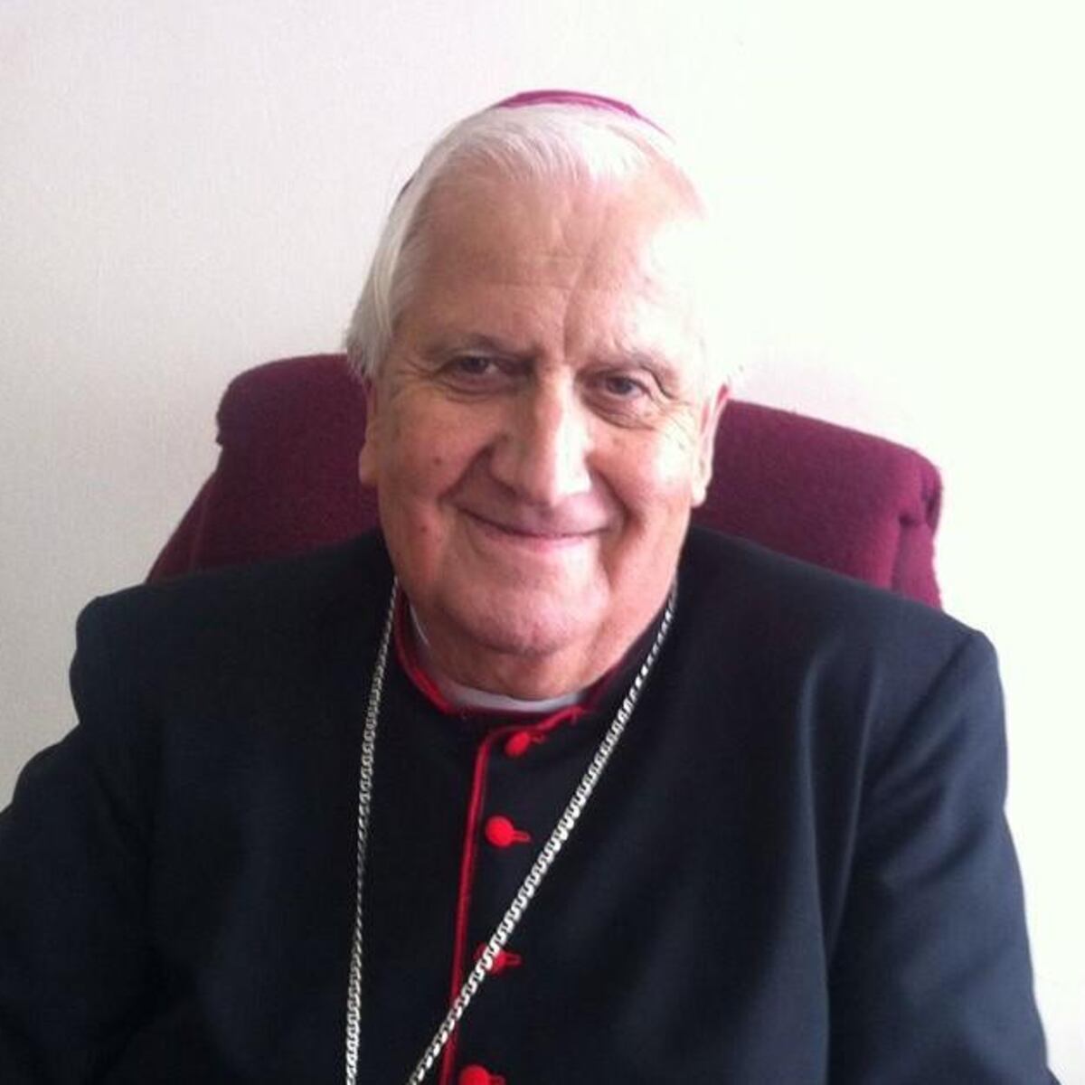 Fallece monseñor Alejandro Goic Karmelic a los 85 años Fallece monseñor Alejandro Goic Karmelic a los 85 años