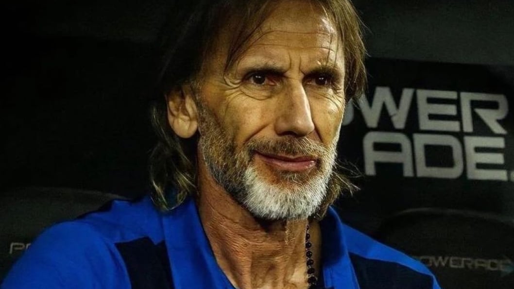 El entrenador argentino se abrió a la opción de dirigir a la Roja al reconocer que "Chile es una selección muy importante".