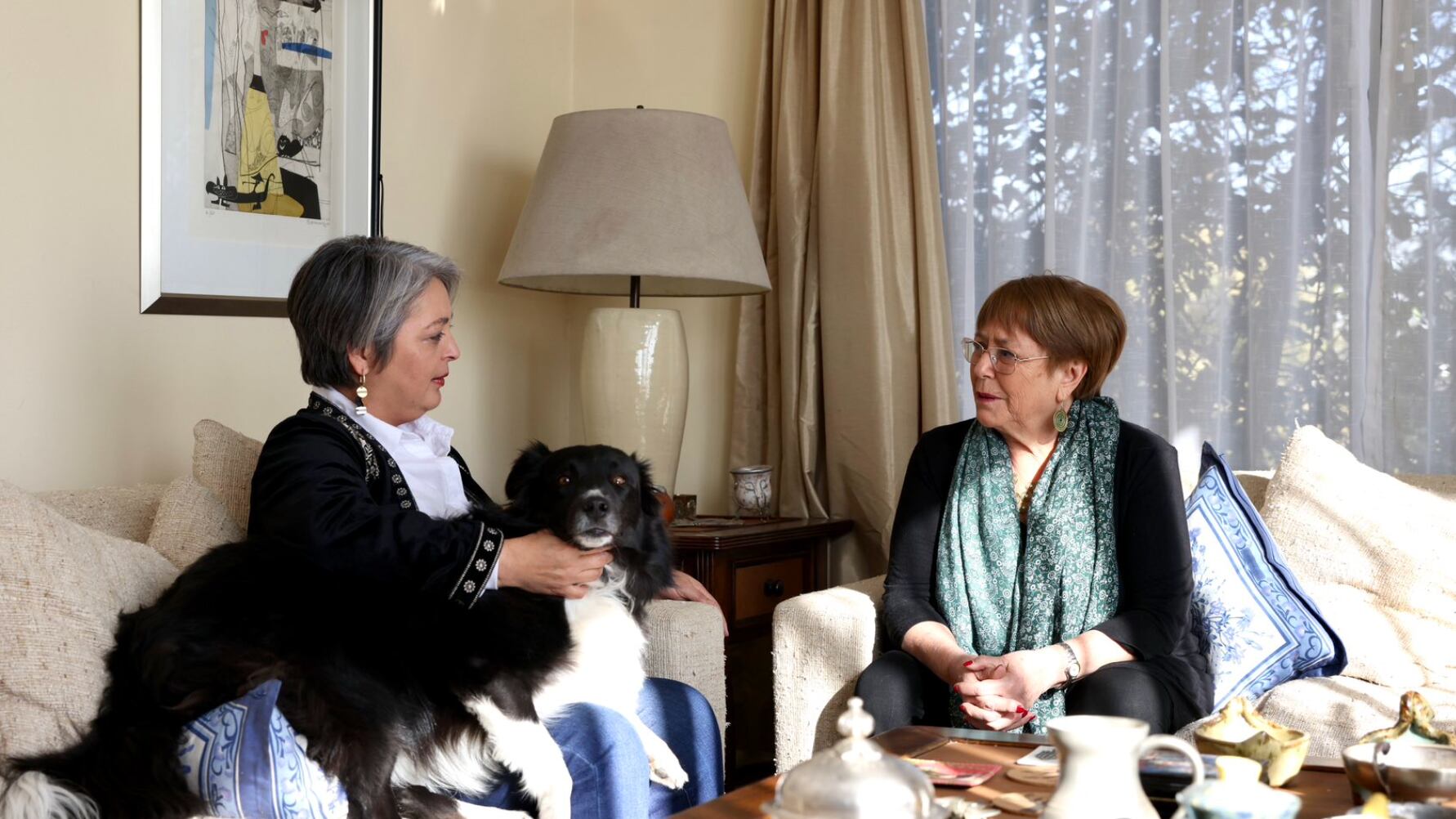 Jeannette Jara se reunió con Michelle Bachelet