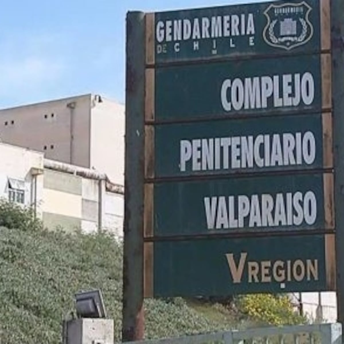 Fuga de tres reos en cárcel de Valparaíso desata intenso operativo Fuga de tres reos en cárcel de Valparaíso desata intenso operativo