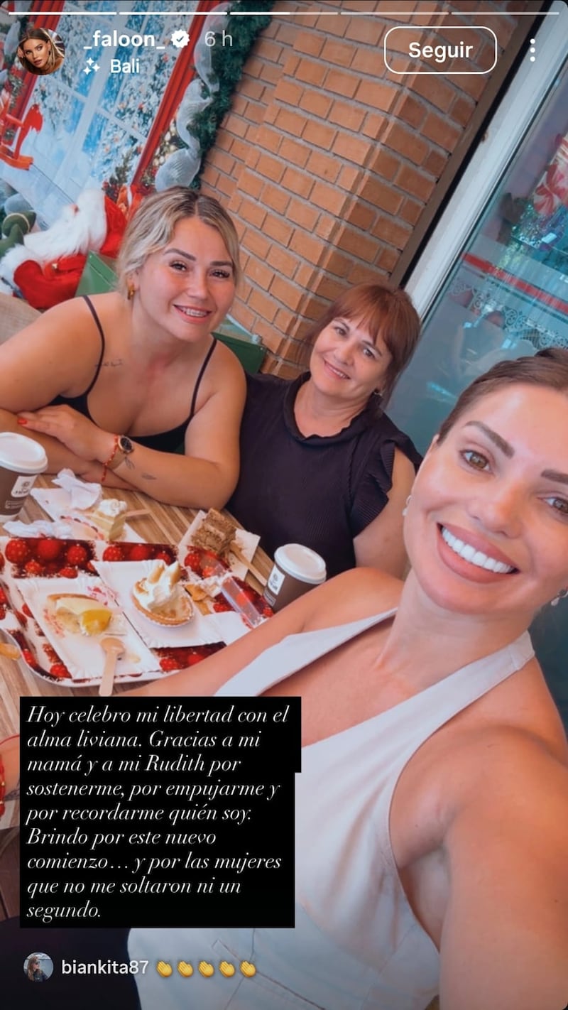 Faloon agradeció a las mujeres que la acompañaron durante el juicio, destacando el apoyo familiar en su proceso.