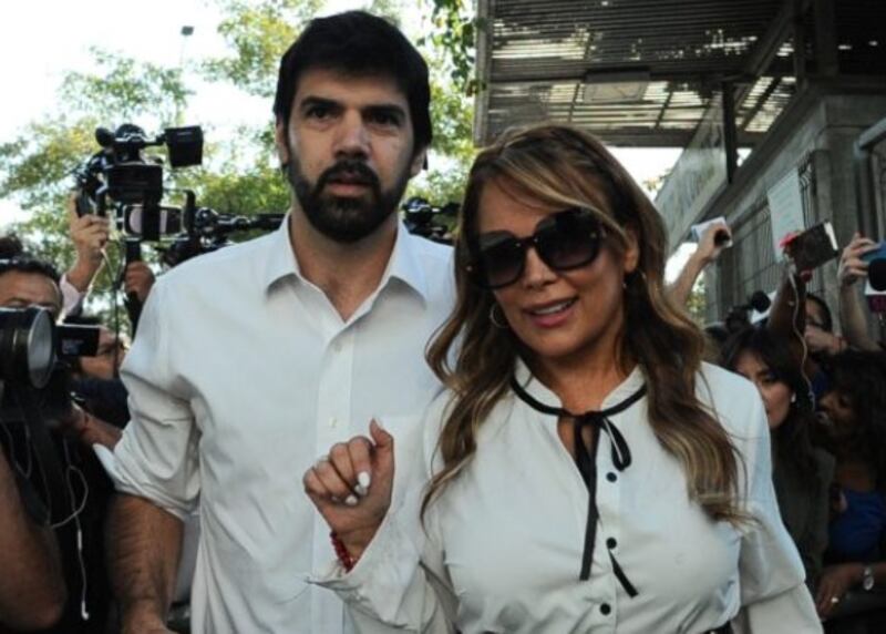 Cathy Barriga y Joaquín Lavín Jr.