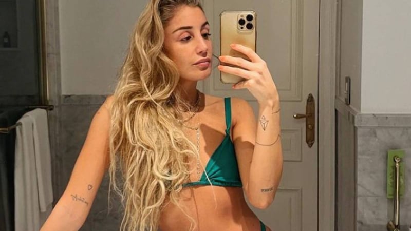 En el día de su cumpleaños: Daniela Castro mostró a su nuevo pololo en redes sociales