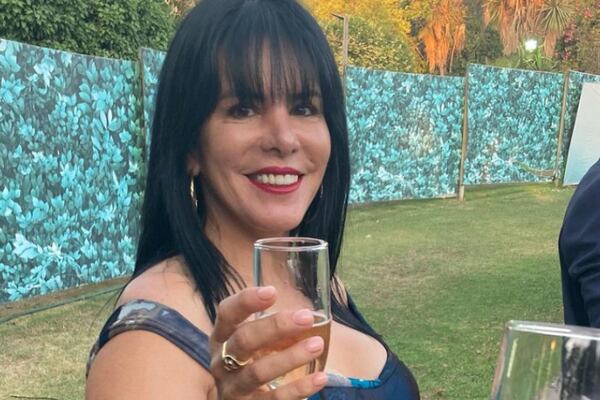 “Un par de llamados bastaron”: acusan a Anita Alvarado de gozar de privilegios tras vender con su pyme en La Serena
