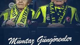 El tierno homenaje del Fenerbahçe a la pareja de abuelitos que nunca se perdía sus partidos