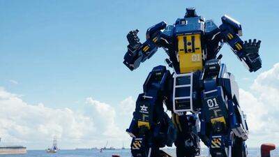 Es de Transformers: Fabrican en Japón un robot que se convierte en auto y puede ser conducido